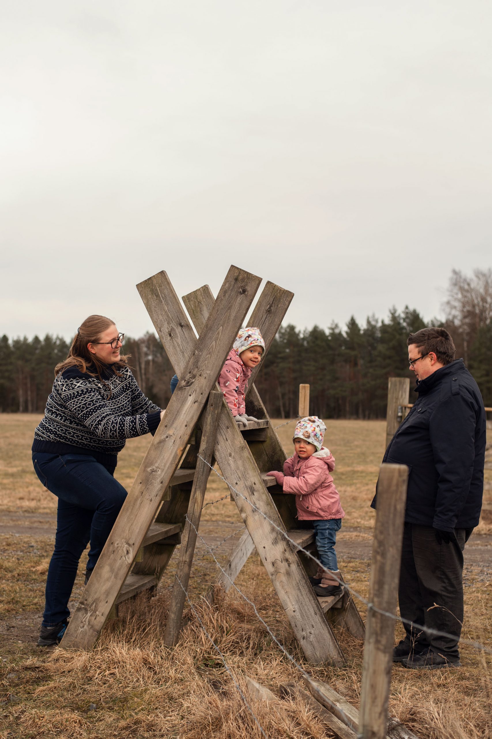 rolig familjefotografering Jönköping,familjefotograf Barnarp, tabergsdalen